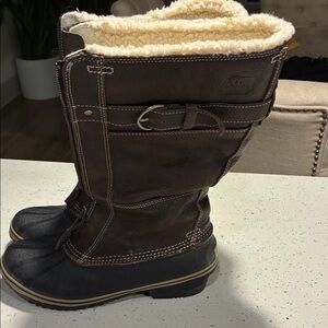 Sorel Dark Brown Leather Boots with Shearling